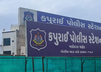 ક્રેડિટ કાર્ડની ઇન્ટરનેશનલ સર્વિસ બંધ કરવાના બહાને રૂ.૧.૩૬ લાખની ઠગાઈ | Fraud of Rs 1 36 lakh on the…