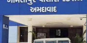 કૂતરો ઘરે બાંધી રાખવાનું કહેતા લાકડીના ફટકા મારતા વેપરી લોહી લુહાણ | A atake ngeni emon chon busines…