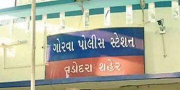 વડોદરામાં પ્રતિબંધિત ગોગો સ્મોકિંગ કોન તથા રોલિંગ પેપર વેચતા ત્રણ વેપારી ઝડપાયા | Three traders caug…