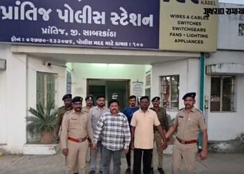 હિંમતનગર: સાબરમતી નદીમાં ખનન કરવા અધિકારીઓ પર હિચકારો હુમલો કરતી ગેંગ પકડાઈ, ગુજસીટોક દાખલ | Himmatn…