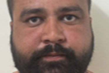 ઝાલોદના ઢઢેલા અને ઇટાવાનો તલાટી લાંચ લેતા ઝડપાયો | dhadhelas talati caught with bribe