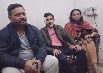 અમદાવાદ: બગોદરા-વટામણ હાઈવે પર દંપતી લૂંટાયા, કાર, મોબાઈલ અને રોકડ ઝૂંટવી લૂંટારૂઓ ફરાર | Highway Cr…
