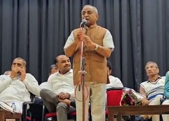 કડી: સંગઠનમાં ફેરફાર પહેલા નીતિન પટેલનો કટાક્ષ, ‘ગોરખધંધા કરો અને પછી ગાડી પર ભાજપનો પટ્ટો લગાવો તે …