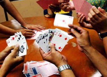 નાપા વાટા ગામ પાસેથી જુગાર રમતા 5 ઝડપાયા, 4 ફરાર | 5 arrested while gambling near Napa Wata village …