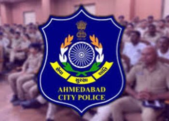 ૨૦ લાખની ખંડણી માંગવાના કેસમાં વહીવટદારની દરમિયાનગીરીથી વસ્ત્રાપુર-બોડકદેવ પોલીસનું છલછલાણું | ahmed…
