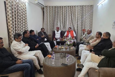 ઉત્તર પ્રદેશમાં 52 બ્રાહ્મણ ધારાસભ્યોની બંધ બારણે બેઠકથી રાજકારણ ગરમાયું, જાણો સમગ્ર મામલો | UP Poli…