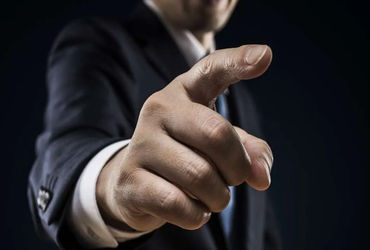 જામનગરના બહુ ચર્ચિત દુષ્કર્મ કેસમાં પીડિતાને ધમકાવવાનો પ્રયાસ: આરોપીના ભાઈ સામે પોલીસ અરજી કરાઈ | At…