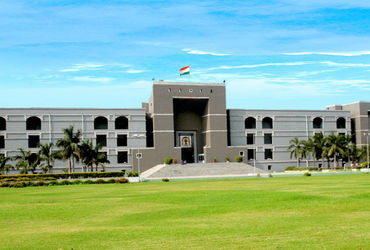 1 જાન્યુઆરીથી તમામ કોર્ટમાં A-4 સાઈઝ કાગળ જ વપરાશે, ગુજરાતી-ઈંગ્લિશના ફોન્ટ વિશે પણ ફરમાન | Courts t…