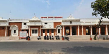 રેલવે વિભાગમાં ઈન્ફ્રાસ્ટ્રક્ચર વિકાસને વેગ આપવા રણોલી અને પ્રતાપનગર સ્ટેશન પર પિટ લાઈન, સ્ટેબલિંગ લ…