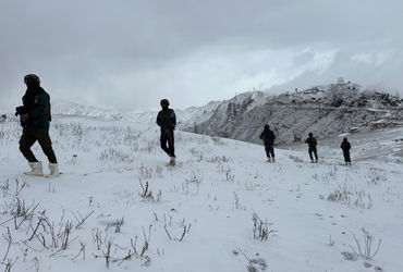 કાશ્મીરમાં ‘ચિલ્લાઇ કલાન’ વચ્ચે આતંકીઓને શોધી ઠાર કરવાનું સૈન્યનું ઓપરેશન શરૂ