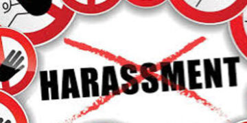 નર્સિંગની વિદ્યાર્થિનીનો પીછો કરી હેરાન કરતો બાઇક ચાલક | Biker harassing and chasing nursing student