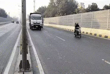 અમદાવાદમાં કરોડોના ખર્ચે બનાવેલા બ્રિજની હાલત 6 વર્ષમાં ખરાબ! જોઇન્ટ્સ ખૂલી જતાં જીવને જોખમ, તંત્ર ન…