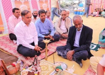 ધારીમાં દામાણી પરિવાર દ્વારા પ્રાથમિક શાળા નિર્માણ માટે ભૂમિપૂજન કરવામાં આવ્યું