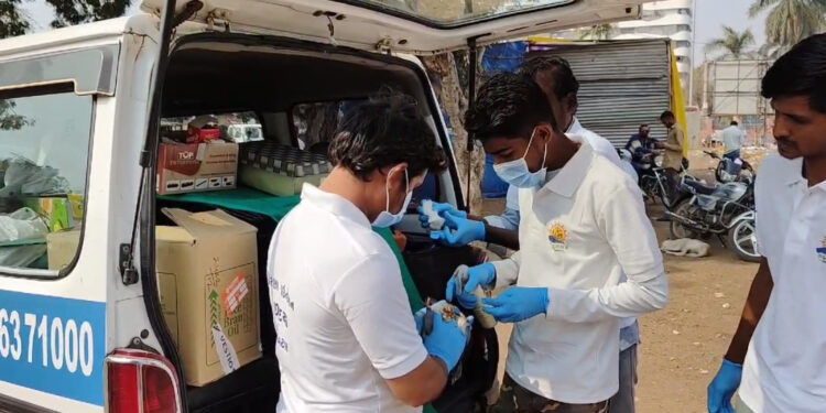 ભાવનગરમાં ઉત્તરાયણ પર્વે પ્રેરણા ફાઉન્ડેશન દ્વારા ચાર હેલ્પલાઇન વાન ડૉક્ટર સ્ટાફ સાથે તૈનાત કરાશે.