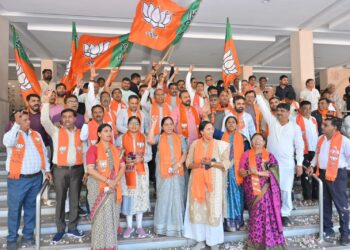 ભાજપા અને સાથી પક્ષોની મહાયુતિની પ્રચંડ જીતને કાર્યકર્તાઓએ પ્રદેશ ભાજપ કાર્યાલય ‘શ્રી કમલમ‘ ખાતે વધા…