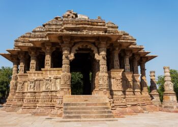 મોઢેરાના ઐતિહાસિક સૂર્યમંદિર ખાતે તા. ૧૭ અને ૧૮ જાન્યુઆરીએ દ્વિદિવસીય ‘ઉત્તરાર્ધ મહોત્સવ-૨૦૨૬’ યોજાશ…