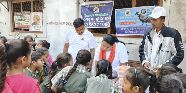 જીવદયા : 250 કિલો પતંગની દોરી એકઠી કરી શાળાએ પહોંચ્યા 200થી વધુ બાળકો, દરેકને અપાયા ઈનામો