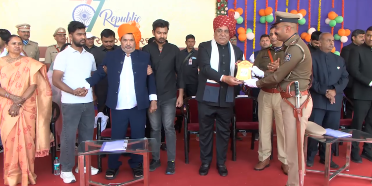 દેશભક્તિસભર વાતાવરણમાં તાલાલા ખાતે પ્રજાસત્તાક પર્વની ભવ્ય ઉજવણી.મત્સ્યોદ્યોગ રાજ્ય મંત્રી શ્રી પરષો…