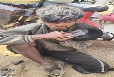 ગાજણવાવ ગામમાં ધોળા દિવસે ચોરી કરતો તસ્કર ઝડપાયો | Smuggler caught stealing in broad daylight in Gaj…