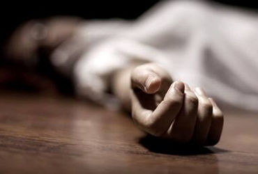 વડોદરાના સાવલીમાં જૂની અદાવતમાં બિલ્ડીંગના પાંચમા માળેથી યુવકને ફેંકી દેવાયો | young man was thrown …