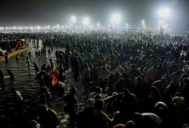 માઘ મેળામાં મહાકુંભ જેવી વ્યવસ્થાઓ, પહેલા દિવસે 6.5 લાખ શ્રદ્ધાળુઓએ કર્યા સંગમ સ્નાન | On first day …