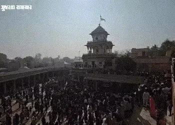નડિયાદ: સંતરામ મંદિરમાં પોષી પૂનમની ભવ્ય ઉજવણી, લાખો ભક્તોએ માનતા પૂરી કરવા બોર ઉછાળ્યા | Crowd of d…