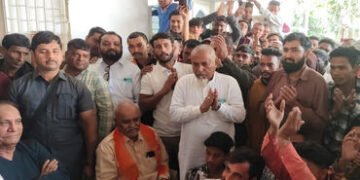 પંચમહાલ: શહેરા પાલિકાના અપક્ષ સભ્ય અજીત શેખ 1000 મુસ્લિમ કાર્યકરો સાથે ભાજપમાં જોડાયા | Panchmahal N…