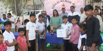 વડોદરા મધ્યસ્થ જેલ ખાતે સ્ટાફ પરિવારના બાળકો માટે બાળ રમતોત્સવનું આયોજન | Children’s sports festival…