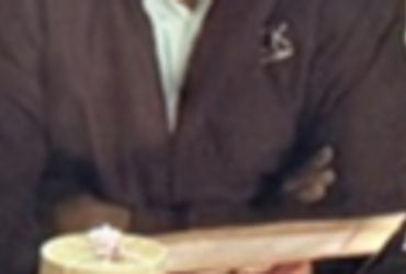 ઘર પાસે જ ગાંજો ઉગાડી વેચાણ કરતા વૃધ્ધની થયેલી ધરપકડ | old man caught with ganjo