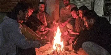 ઠંડી કે માવઠું? આગામી 5 દિવસ કેવું રહેશે ગુજરાતનું વાતાવરણ, જાણો હવામાન વિભાગની આગાહી | Gujarat Weat…