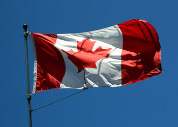 ઇમિગ્રેશનમાં ઘટાડો છતાં વિદ્યાર્થીઓની પહેલી પસંદ કેનેડા! PR મેળવવું બ્રિટન કરતાં સરળ