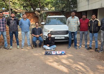 અમદાવાદના જૂહાપુરામાંથી 50 લાખના MD ડ્રગ્સ સાથે રીઢો ગુનેગાર ઝડપાયો | Ahmedabad Crime: Notorious Cri…