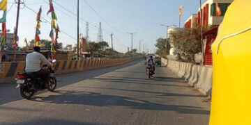 વિરમગામમાં ઓવરબ્રિજ પર લોખંડના તાર લગાવવા માંગ | Demand to install iron wires on the overbridge in V…