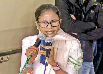 ઈડીના દરોડામાં આઈ-પેક ઓફિસમાંથી મમતા ફાઈલો લઈ જતા રહેતા હોબાળો