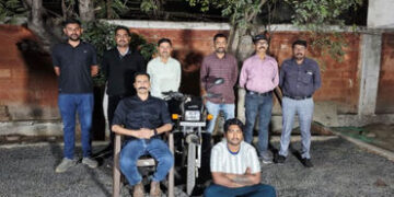અમદાવાદમાં ધાર્મિક વિધિના નામે માતાજીનો ડર બતાવી વૃદ્ધાને ‘હિપ્નોટાઇઝ’ કરી, સોનાના ઘરેણાં લૂંટનાર ઝડ…
