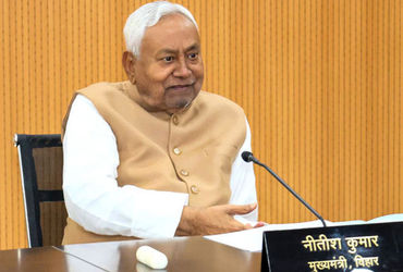 ‘ભારત રત્ન’ મુદ્દે બિહારના રાજકારણમાં ગરમાવો! JDUમાં જ અંદરોઅંદર ડખા, હવે શું કરશે નીતિશ કુમાર? | Bi…