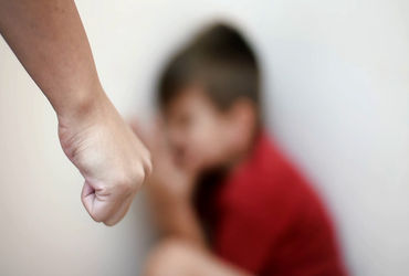 ચોરીની શંકાએ 7 વર્ષના બાળકને ઝાડ સાથે બાંધી નિર્દયતાપૂર્વક માર્યો, ઝારખંડમાં માનવતા શર્મસાર | 7 year…