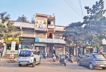 નડિયાદમાં પારસ સર્કલ પાસે પાલિકાની મિલકતમાં ગેરકાયદે બાંધકામ ખડકાયું | Illegal construction on munic…