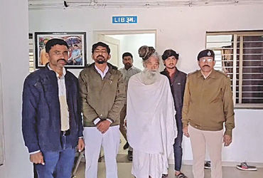 3 કરોડની ઠગાઇમાં મહંત સહિત 5 આરોપીના 2 દિવસના રિમાન્ડ | 5 accused including Mahant remanded for 2 da…