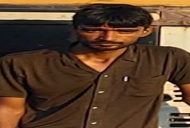 ચુડાના નવી મોરવાડ નજીક જામનગર જતો રૃ.૫૭.૬૦ લાખનો દારૃનો જથ્થો ઝડપાયો | Liquor worth Rs 57 60 lakhs s…