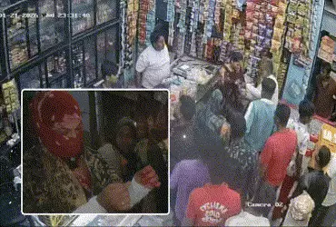 ‘તું મારી સાથે…?’ કહીને અમદાવાદમાં એકતરફી પ્રેમમાં પાગલ યુવકે યુવતી પર ઝીંક્યા છરીના ઘા | young ma…