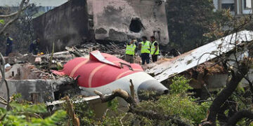 અમદાવાદ પ્લેન ક્રેશના પીડિતોના ખાતામાં 1-1 કરોડ આવ્યા! એર ઈન્ડિયાને 1125 કરોડ મળ્યાનો રિપોર્ટ | ahme…