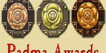 ધર્મેન્દ્ર, શિબુ સોરેન, રોહિત શર્મા, હરમનપ્રિત સહિત 131ને પદ્મ એવોર્ડ | 131 people including Dharmen…