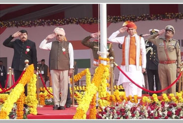 વાવ-થરાદ ખાતે રાજ્યપાલ અને મુખ્યમંત્રીએ 77મા પ્રજાસત્તાક દિવસની ઉજવણી કરી | Gujarat Marks 77th Repub…