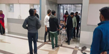 મુળી તાલુકા યુવા ભાજપ પ્રમુખ પર નિવૃત્ત પોલીસ કર્મચારીએ ફાયરિંગ કરતા ફરિયાદ | Complaint filed agains…