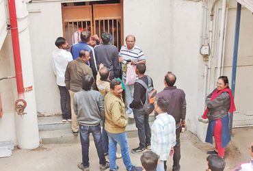 સરદાર પટેલ યુનિવસટીમાં એબીવીપીનો હંગામો : કુલપતિની ચેમ્બરને તાળાબંધી કરી | ABVP riots at Sardar Pate…