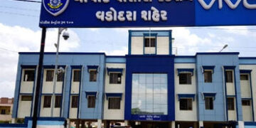 જમાઈ પાસેથી 38 લાખ રૂપિયા લઇ પરત નહીં ચુકવતા સાસુ-સસરા-સાળા તથા સાળાવેલી સામે ફરિયાદ | Complaint fil…