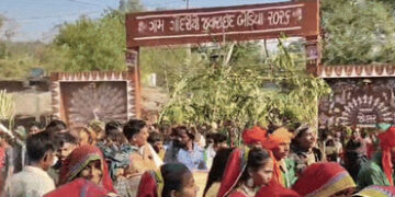 VIDEO: છોટા ઉદેપુરના બૈડિયા ગામે 90 વર્ષ બાદ બદલાઇ ‘દેવોની પેઢી’, અનોખી પરંપરા સદીઓથી અકબંધ | Chhota…