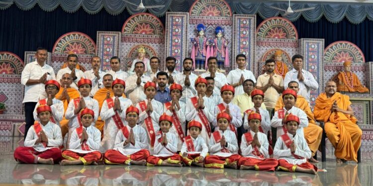 બીએપીએસ શ્રી સ્વામિનારાયણ મંદિર, મહુવા નો 12 મો “પાટોત્સવ વિધિ- સભા તથા બાલ-બાલિકા વિદ્ધાન અભિવાદન સ…