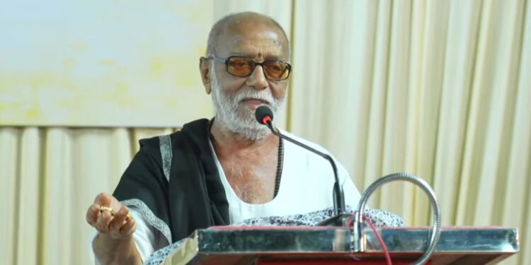 સર્જકના ચતુર્મુખ રતિબાપા ધરાવે છે: મોરારિબાપુ રતિલાલ બોરીસાગરનો પદ્મશ્રી સન્માન ઉત્સવ કુંડલામાં સંપન…